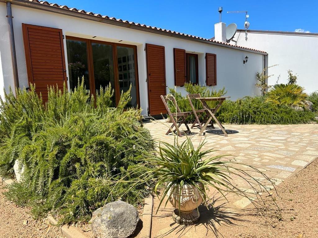 La Piana Holiday House Bassacutena المظهر الخارجي الصورة